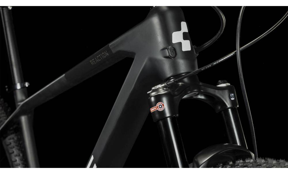 VTT - REACTION ONE - BLACK - CUBE