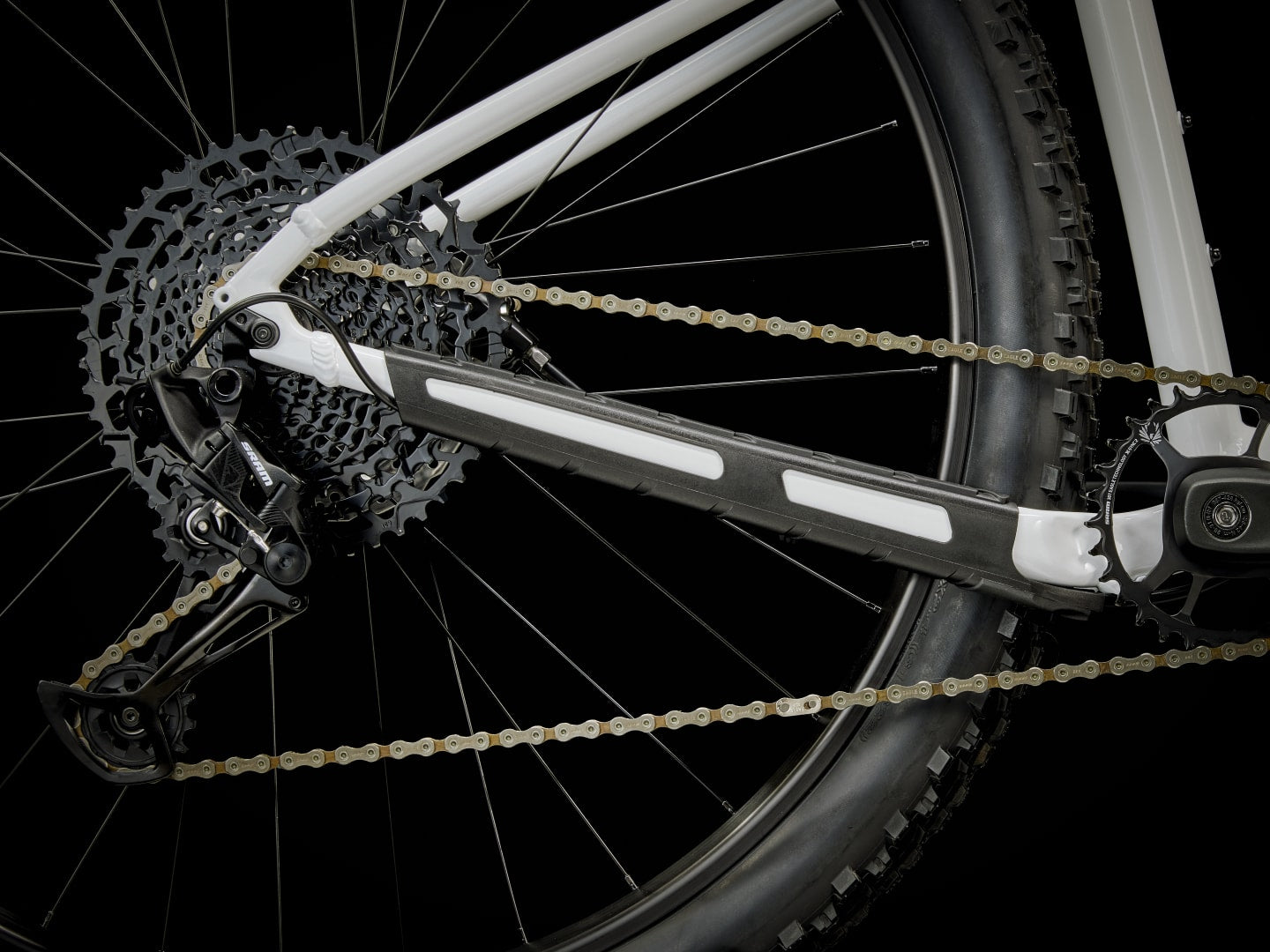 VTT MARLIN 7 Gen 3 - Crystal White - TREK