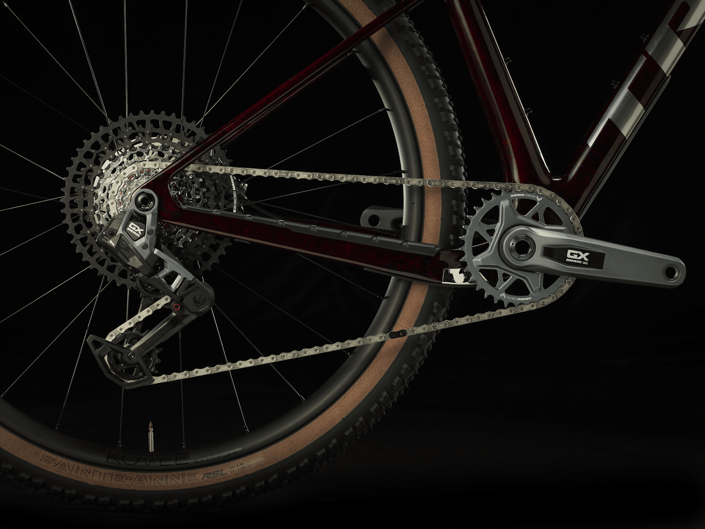 VTT PROCALIBER 9.7 3e gén. - Carbon Red Smoke - TREK