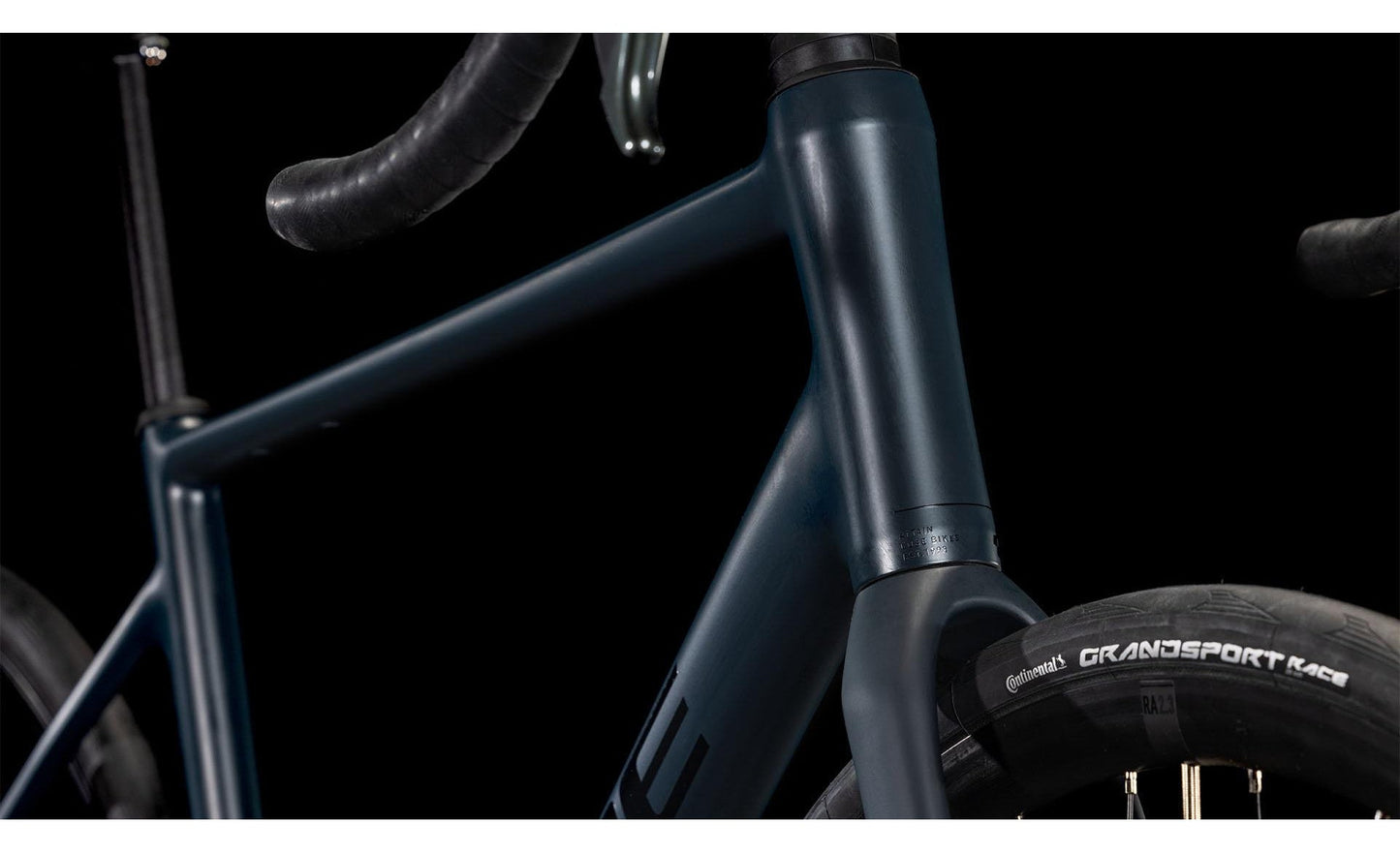 Attain RACE - Night´n´black - CUBE